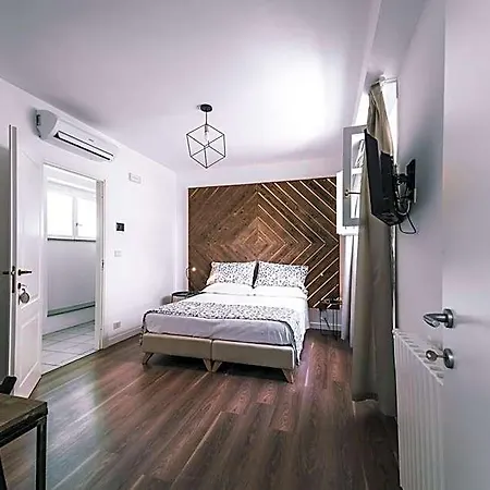 Vandelia 4*