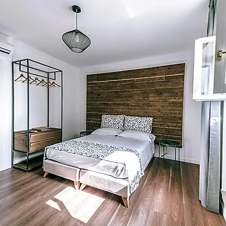 Vandelia Couette-café 4*