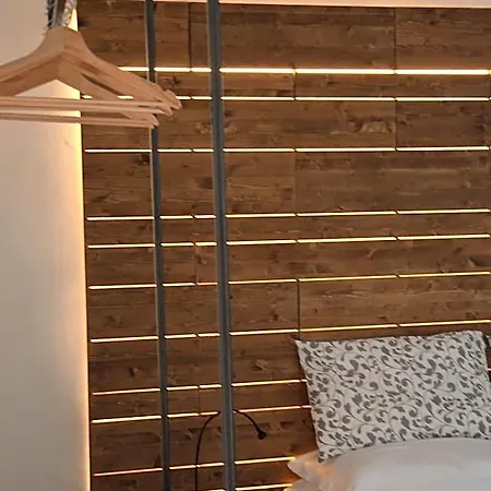 Vandelia 4*