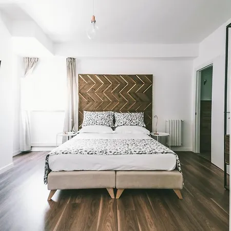 Vandelia 4*